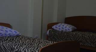 Гостиница Guest House Kolumb Уфа Односпальная кровать в общем номере для мужчин и женщин-2